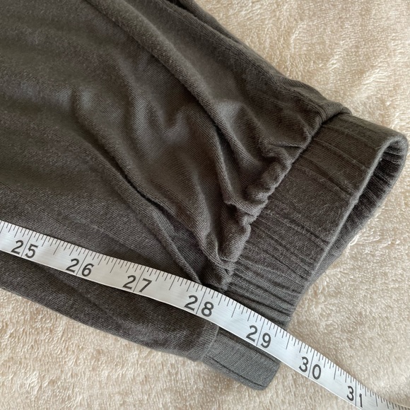 Forever 21 Plus Lightweight Comfort Jogger Pants - Size 2X - Picture 13 of 15